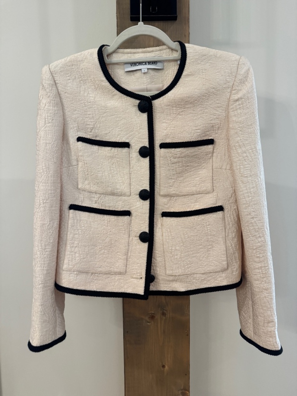 Veronica Beard cream jacket. Size 6. Like new